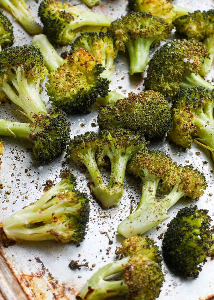 Crispy broccoli roasted on pan