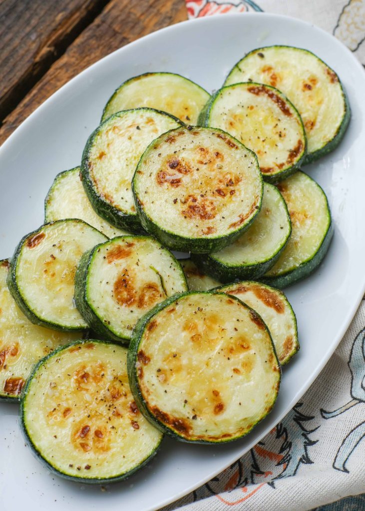 Cooked zucchini rounds