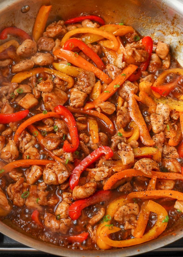 Chicken Stir Fry with Bell Peppers and Sauce
