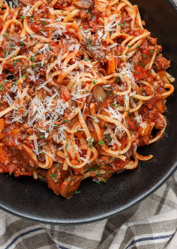 spaghetti sauce with pasta over spaghetti