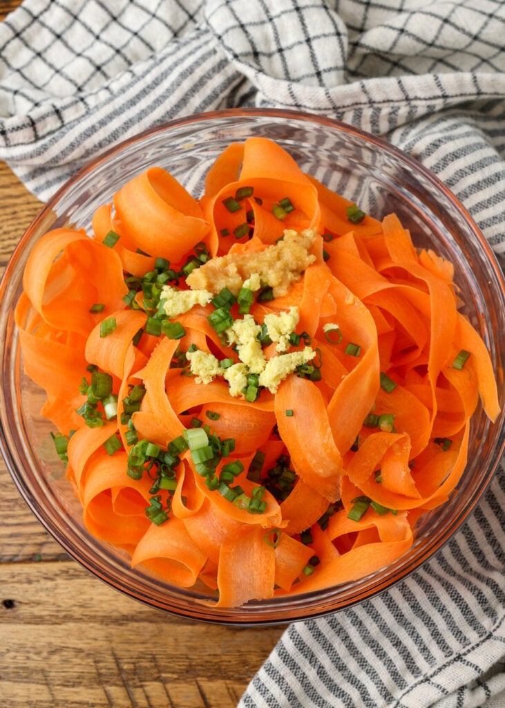 ingredients for carrot salad